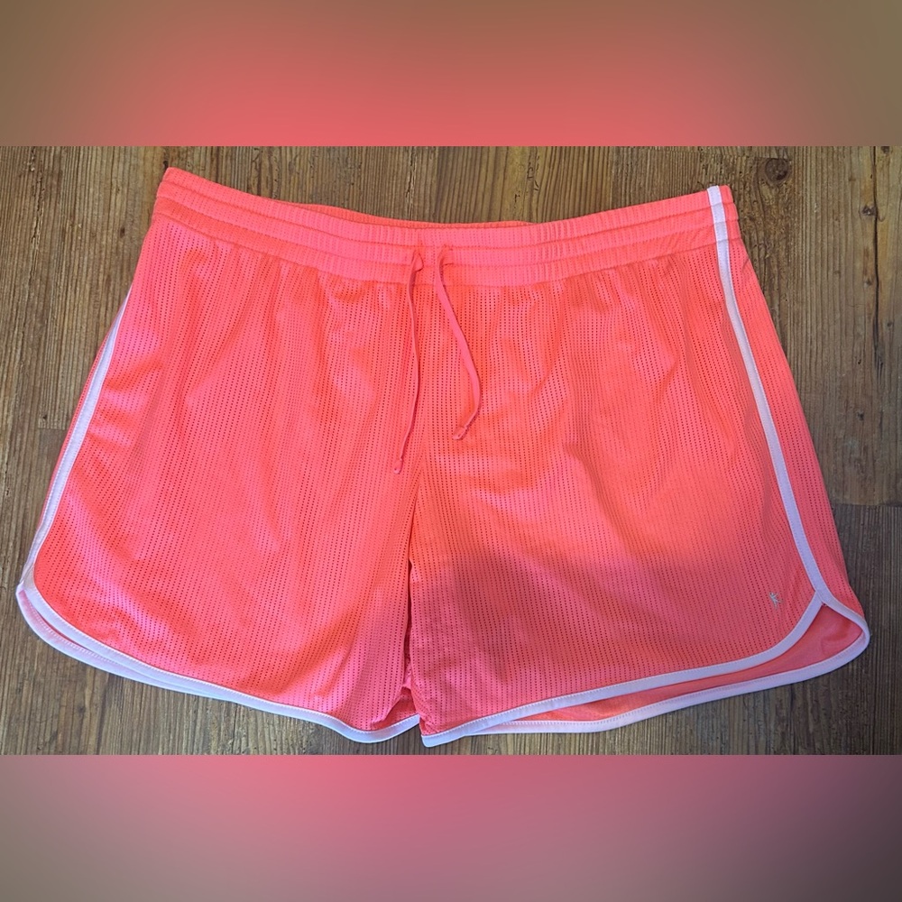 NWOT Danskin Women’s Athletic Mesh Shorts in Coral Pink with White Trim SIZE 2XL
